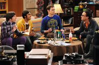 The Big Bang Theory – Haben so ihre ganz eigenen Probleme: Sheldon (Jim Parsons, 2.v.r.), Rajesh (Kunal Nayyar, 2.v.l.), Leonard (Johnny Galecki, r.) und Howard (Simon Helberg, l.) ...