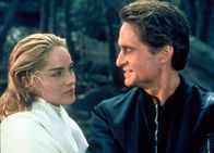 Basic Instinct – Basic Instinct Ein gefährliches Spiel: Sharon Stone als Catherine Tramell, Michael Douglas als Detektiv Nick Curran