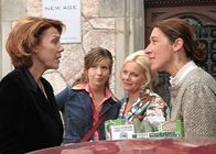 Vier Frauen und ein Todesfall – Gaby Dohm (Henriette Caspar), Martina Poel (Sabine Schösswender), Brigitte Kren (Maria Dengg), Adele Neuhauser (Julie Zirbner).