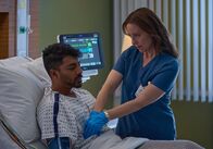 Doc – Molly Parker als Dr. Amy Larsen