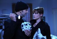 Sturm der Liebe – ARD STURM DER LIEBE FOLGE 1702 Uhr im ERSTEN. Sabrina (Sarah Elena Timpe, r.) ist durchaus beeindruckt von Nils' (Florian Stadler, l.) krimineller Familiengeschichte und träumt, dass sie ihn auf einem Raubzug durch den Fürstenhof begleitet.