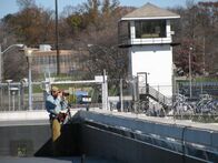 Lockdown – In der Maryland Correctional Institution, der einzigen Institution für weibliche Straftäter in Maryland, dem Staat mit einer der höchsten Kriminalitätsraten in ganz Amerika, treffen Mörderinnen, Dealerinnen und lebenslang verurteilte Frauen aufeinander ...