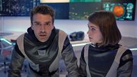 DreaMars – Tom (Shon Amsalem) und Emma (Romi Aviram) warten auf ein Lebenszeichen von Joy und Dafni.