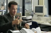 Terminal – Viktor (Tom Hanks) kämpft Tag für Tag gegen die Tücken der Flughafenbehörde, um endlich an sein Ziel zu gelangen ...