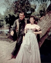 Drei Rivalen – Unterwegs im Wilden Westen: Ben Allison (Clark Gable) und Nella Turner (Jane Russell).