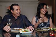 Modern Family – L-R: Shorty (Chazz Palminteri), Darlene (Jennifer Tilly)