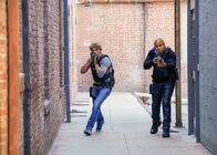 Navy CIS: L.A. – Marty Deeks (Eric Christian Olsen, l.); Sam Hanna (LL Cool J, r.)