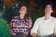 Einstein – Einstein Modertoren-Duo Kathrin Hönegger und Tobias Müller schauen gemeinsam in die Sterne.