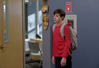 Speechless – Während sich JJ in eine verletzte Turnerin verliebt, hat Ray (Mason Cook) ganz andere Probleme ...
