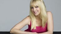 Mom – Christy (Anna Faris).