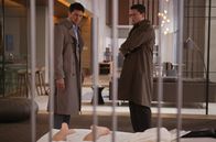 Mord im Loft – Wer von uns war das? Vincent (Karl Urban, li.) und Luke (Wentworth Miller) mit der Frauenleiche.