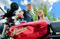Die Simson-Bande – Arvid und Laura - zum Glück fährt sie auch eine Simson