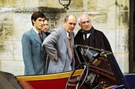 Monsieur Max – Nach Jahren besucht Picasso (Féodor Atkine, Mi.) seinen Jugendfreund Max Jacob (Jean-Claude Brialy, re.) im Kloster.