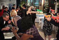 Community – Die Jagd nach einem Paintball-Spieler wird für Annie (Alison Brie) und den Rest der Gruppe zu einer brisanten Mission ...