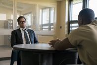 Bull – Dr. Jason Bull (Michael Weatherly, l.); Bobby Lewis (Charles Brice, r.)