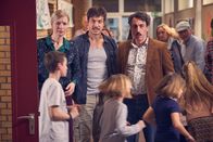 Die Läusemutter – Antje Widdra (Anke Knapp), Tobias van Dieken (Volker Bader), Alexander Schubert (Direktor Anton P. Immelmann).