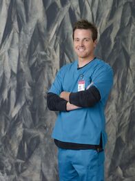 Scrubs - Die Anfänger – (9. Staffel) - Wird für seine Kollegen ungewollt zum Vorbild: Drew (Michael Mosley) ...