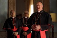 Habemus Papam – Kardinal Gregori (Renato Scarpa) und seine Kollegen sind ratlos.