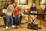 The Goldbergs – (v.li.) Troy Gentile (Barry Goldberg), Sean Giambrone (Adam Goldberg), Hayley Orrantia (Erica Goldberg).