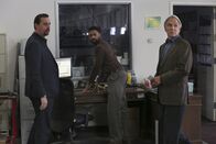 Navy CIS – (v.l.n.r.) McGee (Sean Murray); Scott Gunderson (DeVaughn Nixon); Gibbs (Mark Harmon)