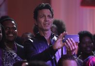 Star – Können Jahil (Benjamin Bratt) und Carlotta die Mädchen vor Simones Pflegevater retten?