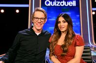 Quizduell – Die Kandidaten des Teams „Comedy“: Simon Gosejohann (l.) und Enissa Amani (r.).