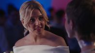 The Other Two – Brooke Dubek (Heléne Yorke)