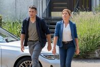 Der Staatsanwalt – Oberkommissar Max Fischer (Max Hemmersdorfer) und Hauptkommissarin Kerstin Klar (Fiona Coors) ermitteln in einem Mordfall.