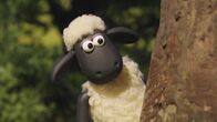 Shaun das Schaf – Shaun überlegt, wie Bitzer die Rasenmäherziege aufhalten kann.