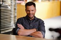 Community – Community Staffel 6 Folge 3 Amüsiert: Joel McHale als Jeff Winger Copyright: SRF/2015 Sony Pictures Television Inc. and Open 4 Business Productions LLC.