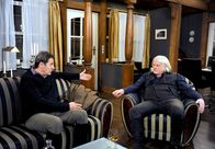 Rote Rosen – ARD ROTE ROSEN FOLGE 1686 Uhr im ERSTEN. Gunter (Hermann Toelcke, l.) erreicht geschickt, dass Jan Dieck (Heinrich Rolfing, r.) immer mehr Vertrauen zu ihm fasst.
