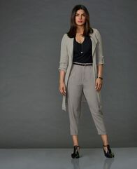 Quantico – (2. Staffel) - Hat die Seite gewechselt: FBI-Agentin Alex Parrish (Priyanka Chopra) erhält ausgerechnet vom FBI den Auftrag, sich zur CIA Agentin ausbilden zu lassen. Doch die Spionage-Arbeit der CIA ist weitaus gefährlicher als ihre Arbeit beim FBI ...