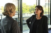 SOKO Stuttgart – Katharina Waiblinger (Ulli Maier, r.) und Miriam Waiblinger (Judith Hoersch, l.).