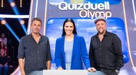 Quizduell-Olymp – Quizmasterin Esther Sedlaczek (M.) mit den Kandidaten des Teams „Fanta4“ Michi Beck (l.) und Smudo (r.).