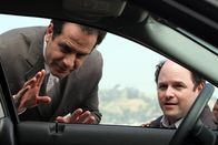 Monk – (v.li.): Adrian Monk (Tony Shalhoub), Marty Eels (Jason Alexander).