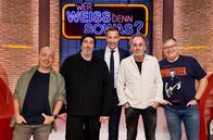 Wer weiß denn sowas? – moderator und Fernsehproduzent Hugo Egon Balder (2.v.r.).