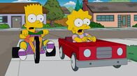 Die Simpsons – Während Homer und Marge zu Hause vor Sorge durchdrehen, haben Lisa (r.) und Bart (l.) ganz andere Probleme ...