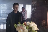 Catch me! – Jerry Pierce (Jeremy Renner, l.); Bob Callahan (Jon Hamm, r.)