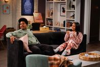 Call Me Kat – Carter (Julian Gant, l.); Randi (Kyla Pratt, r.)