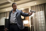 Empire – Die Unterzeichnung von Nessas Vertrag läuft anders als erwartet: Lucious (Terrence Howard) ...