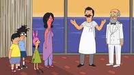 Bob's Burgers – L-R: Gene, Tina, Louise, Linda, Bob und Flarty
