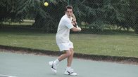 Match Point – Der Ex-Profi Chris (Jonathan Rhys Meyers) arbeitet als Tennislehrer.