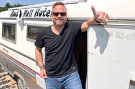 Der Camping-Check – Friso Richter mit seinem Oldtimer-Wohnmobil "Pamela".