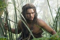 10,000 BC – D'Leh (Steven Strait) muss es mit gigantischen Tieren und brutalen Sklavenhändlern aufnehmen, um seine große Liebe befreien zu können ...