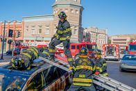 9-1-1 Notruf L.A. – Evan 'Buck' Buckley (Oliver Stark, oben)