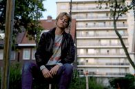 Red Light – Evi (Maaike Neuville) erinnert sich an ihre Kindheit und den Tod ihrer Mutter.