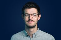 RESPEKT kompakt – Moderator Sebastian Leidecker.