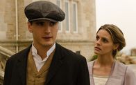Grand Hotel – Llorenç González als Andrés und Amaia Salamanca als Alicia Alarcnon