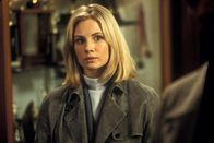 Im Netz der Spinne – Als eine ihr anvertraute Schülerin entführt wird, macht sich Jezzie Flannigan (Monica Potter) daran, den Täter zu entlarven und das Kind zu retten. Kein leichtes Unterfangen, denn ihr Gegner ist sowohl genial als auch total verrückt ...