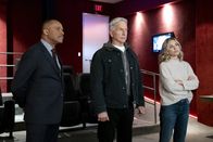 Navy CIS – (v.l.n.r.) Leon Vance (Rocky Carroll); Leroy Jethro Gibbs (Mark Harmon); Jack Sloane (Maria Bello)